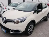 Usata Renault Captur 90 CV (66 kW) 2017 Beige SUV