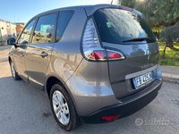 Usata Renault Scénic III 110 CV (80 kW) 2015 Grigio Monovolume