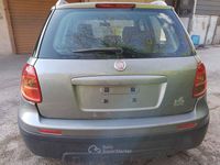 Begagnad Fiat Sedici 136 HK (100 kW) 2010 Grå SUV