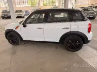 Usata Mini Cooper D Countryman 111 CV (81 kW) 2015 Bianco SUV