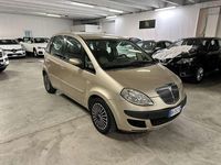 Usata Lancia Musa 95 CV (69 kW) 2007 Beige Monovolume