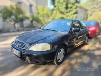 Usata Honda Civic 90 CV (66 kW) 2001 Nero Berlina