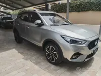 Usata MG ZS Luxury 106 CV (77 kW) 2024 Grigio SUV