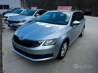 Usata Skoda Octavia Executive 116 CV (85 kW) 2017 Argento Station wagon