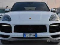 Usata Porsche Cayenne Platinum Edition 462 CV (339 kW) 2022 Bianco SUV