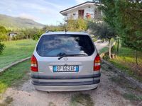 usata Opel Zafira 2.016v dti