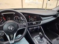 Usata Alfa Romeo Giulia 180 CV (132 kW) 2017 Grigio Berlina