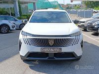 Usata Peugeot 3008 Allure 136 CV (100 kW) 2024 Bianco okenite metallizzato SUV