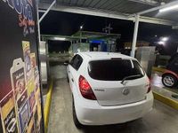 Usata Hyundai i20 Classic 77 CV (56 kW) 2009 Bianco Utilitaria