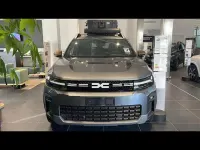 Nuova Dacia Bigster Extreme 140 CV (102 kW) 2026 Grigio scuro SUV