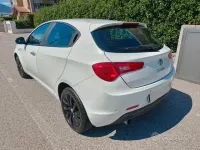 Usata Alfa Romeo Giulietta 120 CV (88 kW) 2015 Bianco Utilitaria