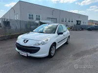 Usata Peugeot 206 60 CV (44 kW) 2011 Bianco Berlina