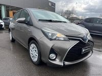 Usata Toyota Yaris Hybrid Active 73 CV (53 kW) 2017 Grigio Berlina
