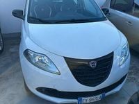 Usata Lancia Ypsilon Gold 80 CV (58 kW) 2015 Utilitaria