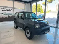 Usata Suzuki Jimny 86 CV (63 kW) 2018 Nero SUV
