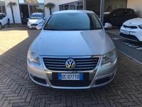 Usata VW Passat Comfortline 140 CV (102 kW) 2006 Argento Berlina