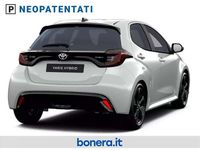 Nuova Toyota Yaris Hybrid Premium 131 CV (96 kW) 2026 Platinum pearl white Berlina