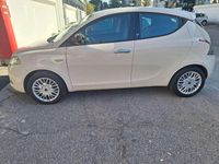 Usata Lancia Ypsilon 69 CV (50 kW) 2018 Beige Utilitaria