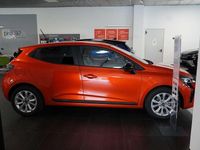 Nuova Renault Clio V SE 67 CV (49 kW) 2025 Arancione Berlina