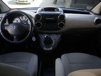 Usata Peugeot Partner Tepee Premium 90 CV (66 kW) 2011 Verde Monovolume