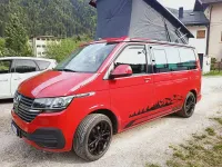 Begagnad VW California Beach 204 HK (150 kW) 2022 Röd Van