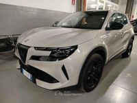 Usata Alfa Romeo Junior 136 CV (100 kW) 2025 Beige SUV