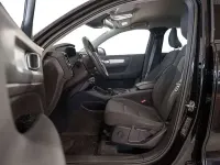 Usata Volvo XC40 Momentum 150 CV (110 kW) 2021 Nero SUV