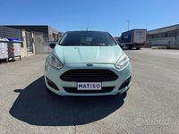 Usata Ford Fiesta 102 CV (75 kW) 2016 Verde Berlina