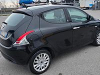 Usata Lancia Ypsilon Silver 77 CV (56 kW) 2012 Nero Utilitaria
