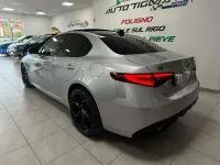 Usata Alfa Romeo Giulia Veloce 211 CV (155 kW) 2017 Argento Berlina