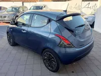 Usata Lancia Ypsilon Silver 69 CV (50 kW) 2024 Blu/azzurro Utilitaria