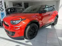 Nuova Fiat 600 La Prima 136 CV (100 kW) 2026 Arancione SUV
