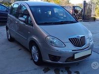 Usata Lancia Musa 95 CV (69 kW) 2007 Beige Monovolume