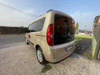 Usata Fiat Doblò Emotion 105 CV (77 kW) 2011 Oro Monovolume