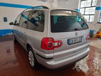 Usata VW Sharan 130 CV (95 kW) 2005 Grigio Monovolume