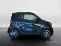 Usata Smart ForTwo Electric Drive Passion 41 kW (56 CV) 2023 Nero Berlina