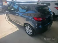 Usata Renault Clio IV Life 75 CV (55 kW) 2018 Blu Berlina