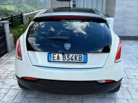 Usata Lancia Delta 120 CV (88 kW) 2009 Beige Utilitaria