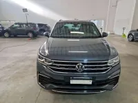 Usata VW Tiguan R-line 150 CV (110 kW) 2021 Grigio SUV