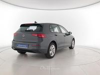 Usata VW Golf VIII Life 116 CV (85 kW) 2025 Dolphin grey metallizzato Berlina