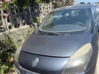 Usata Renault Scénic 110 CV (80 kW) 2009 Monovolume