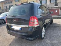 Usata Opel Zafira 140 CV (102 kW) 2010 Nero Monovolume