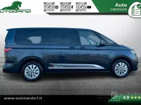 Usata VW Multivan Life 177 CV (130 kW) 2025 Blu Monovolume