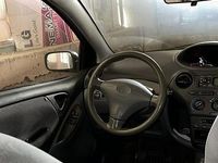 Usata Toyota Yaris 2000 Utilitaria