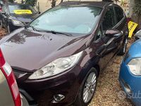 Usata Ford Fiesta Titanium 89 CV (65 kW) 2009 Rosso Utilitaria