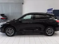 Usata Ford Kuga ST-Line 225 CV (165 kW) 2023 Agate black (metallizzato) SUV