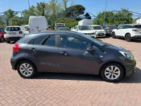 Usata Kia Rio 83 CV (61 kW) 2016 Grigio Utilitaria