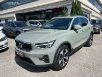 Usata Volvo XC40 Core 163 CV (119 kW) 2023 Grigio SUV
