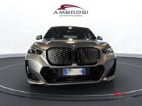 Nuova BMW iX1 M Sport 230 kW (313 CV) 2025 Alpin white pastello SUV