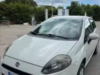 Usata Fiat Punto Lounge 70 CV (51 kW) 2014 Bianco Utilitaria